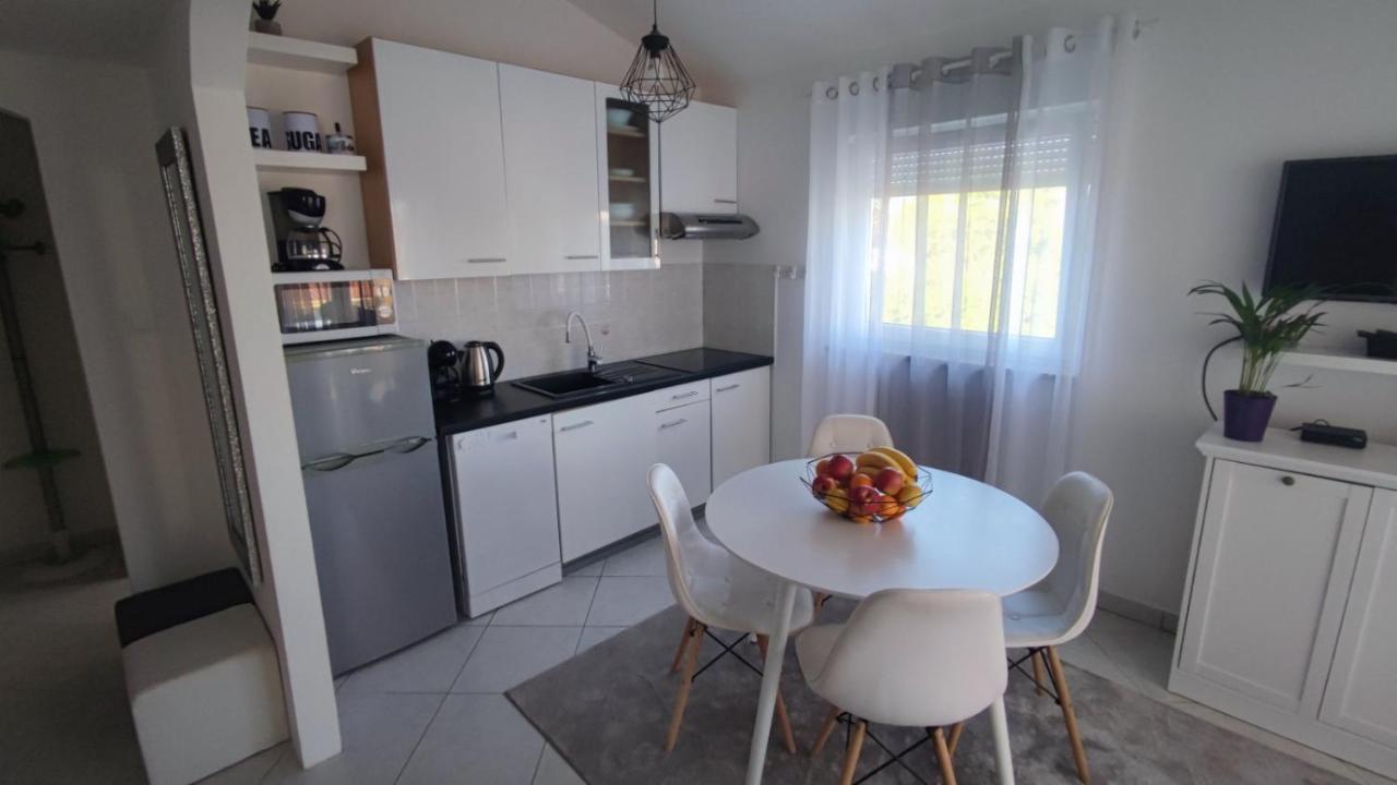 Apartman Lino Medulin Exterior foto